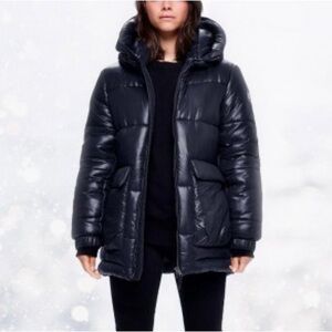 Elegant Black Puffer Jacket for Women